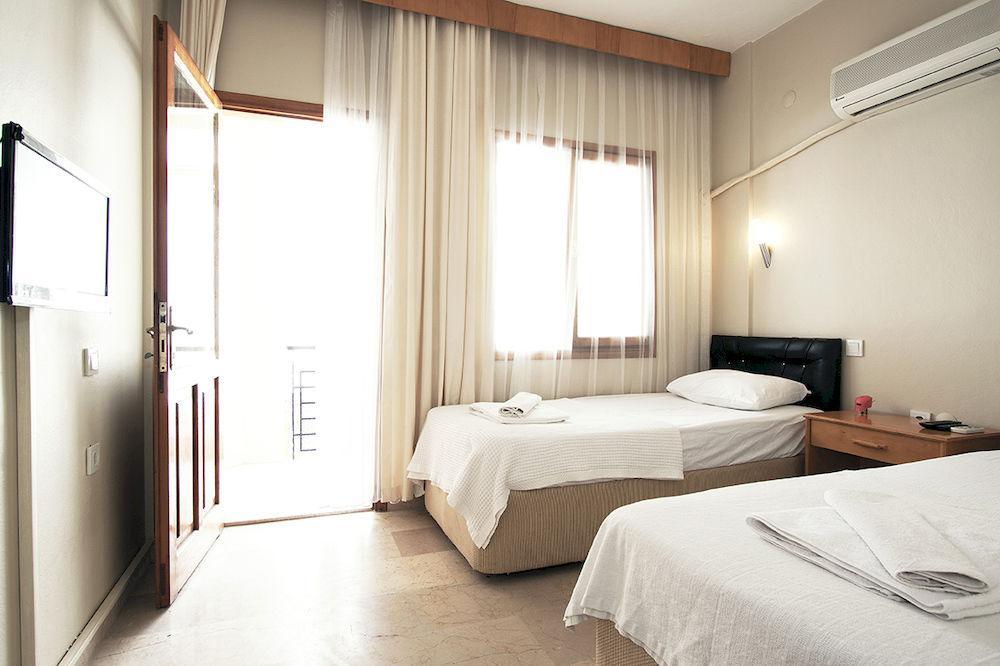 Koz Eren Otel Çeşme Exterior foto